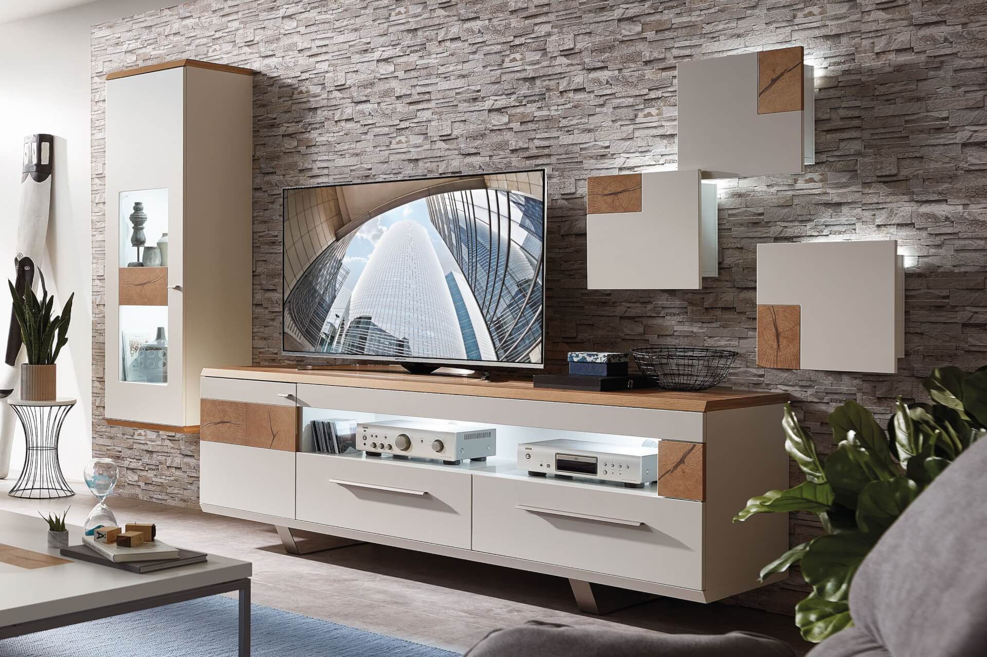 Modell Light Line 3 Wohnwandkombination von Die Hausmarke