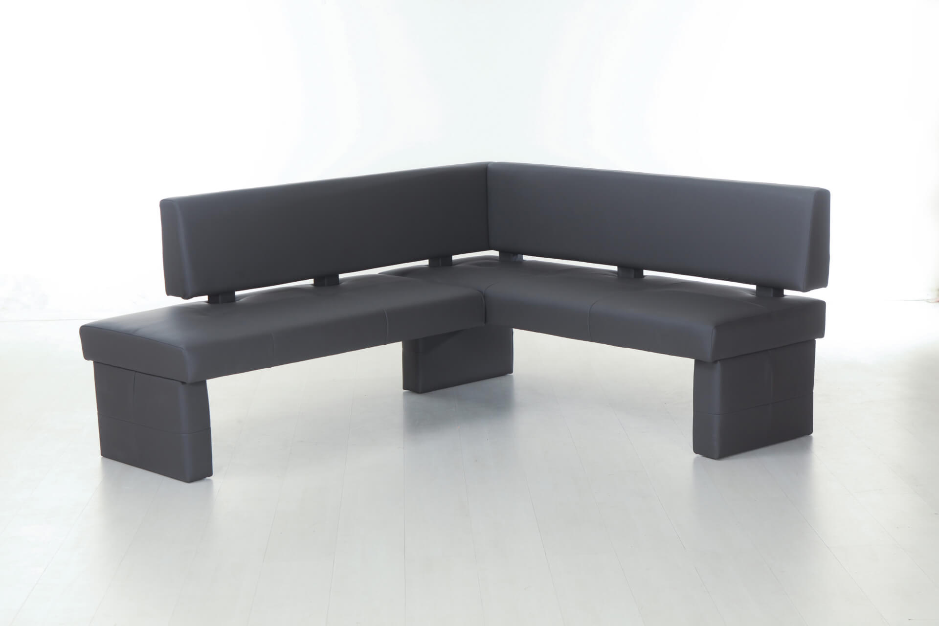 Modell Domino Eckbank von Standard Furniture