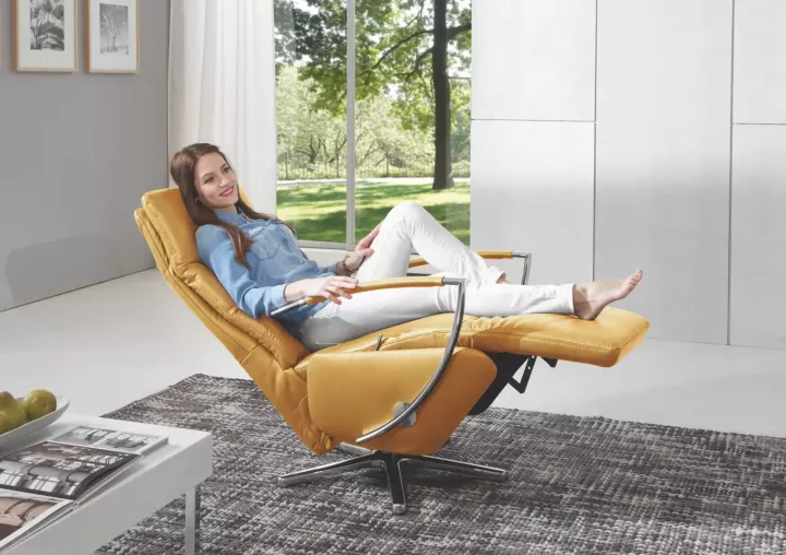Metro Style von Polsteria Polstermöbel TV-Sessel Metro Style von Steinpol - Polsteria