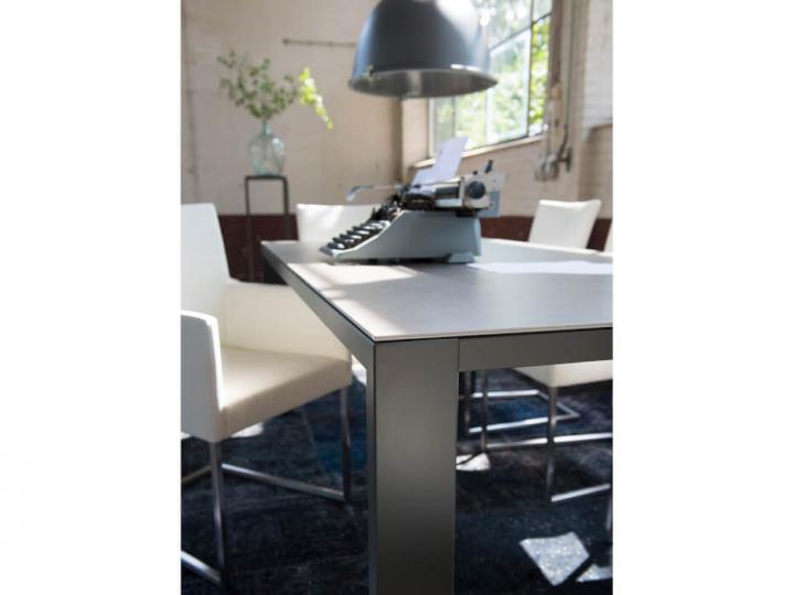 Edge Keramik Dekton Tisch von Bert Plantagie Speisen Esszimmertisch EDGE Keramik Dekton Tisch von Bert Plantagie 