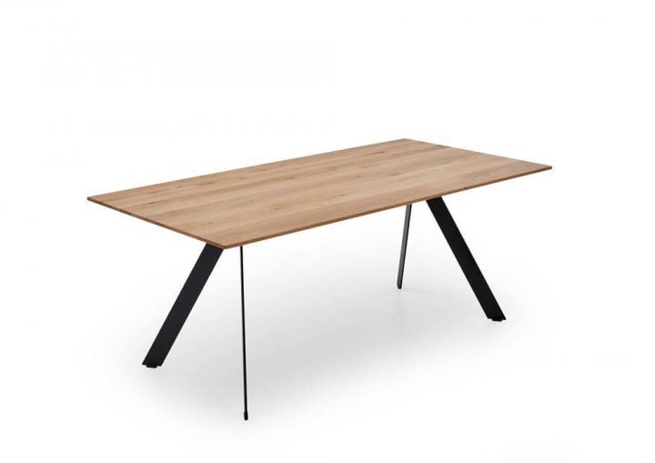 Leonie von Niehoff Sitzmöbel Speisen Design-Tisch Leonie von Niehoff