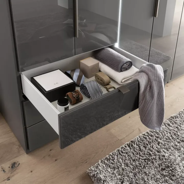 Ohio von Wiemann Kleiderschränke Drehtürenschrank Ohio von Wiemann